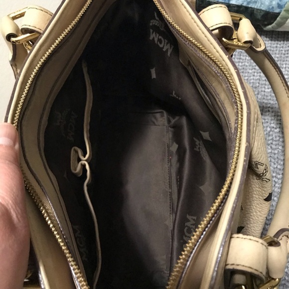 MCM bag🌹 - Picture 10 of 15